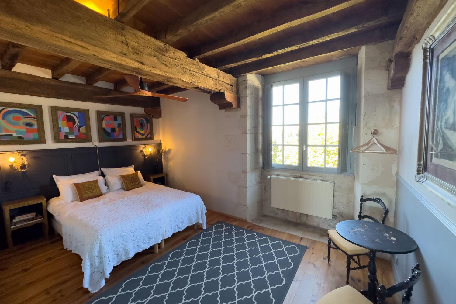 Bedroom | Holiday château in Nouvelle-Aquitaine