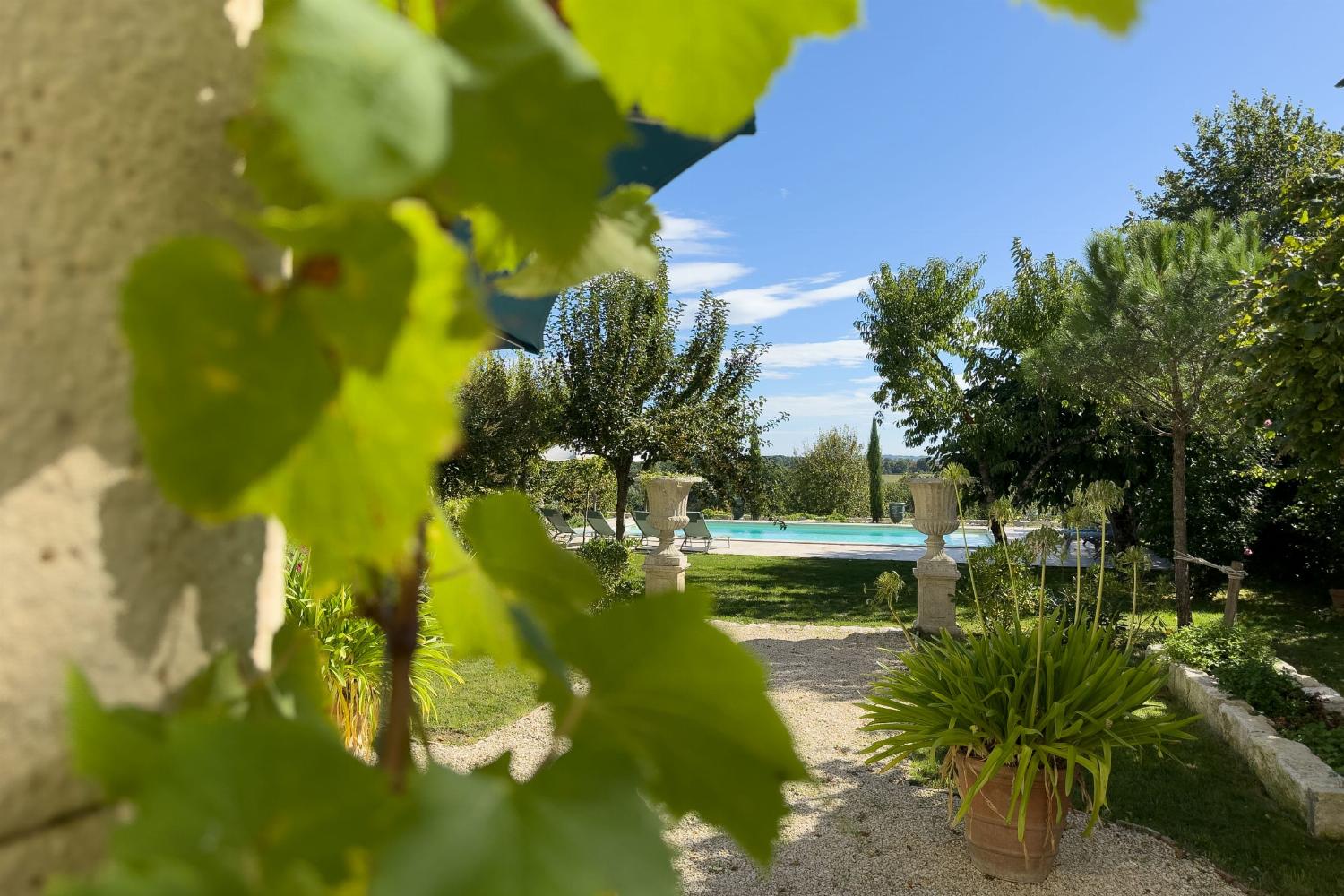 Garden | Holiday château in Nouvelle-Aquitaine