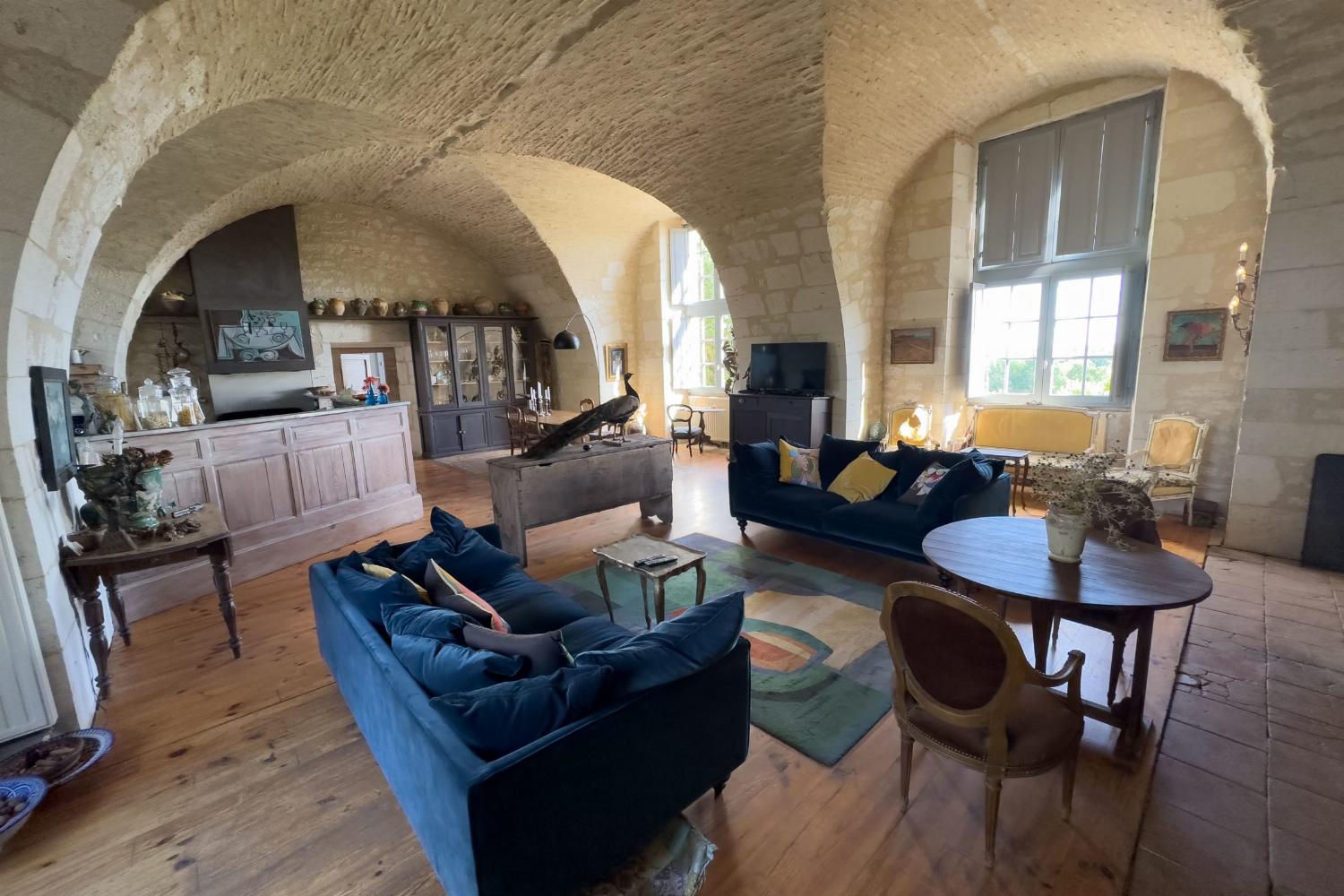 Living room | Holiday château in Nouvelle-Aquitaine