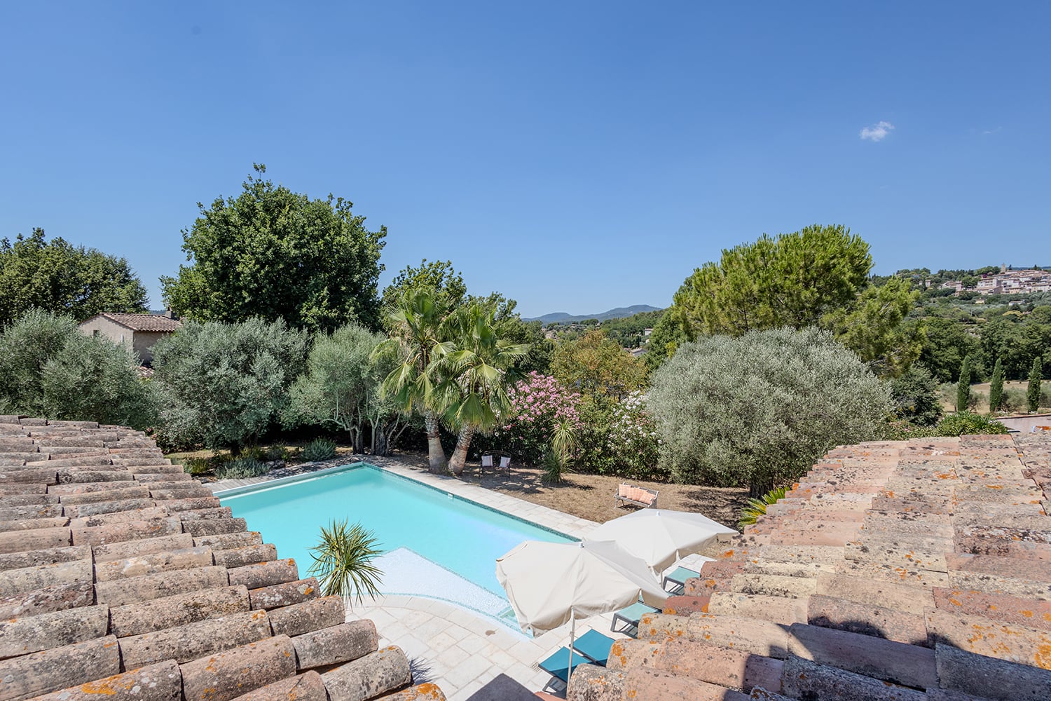 Private pool Private pool