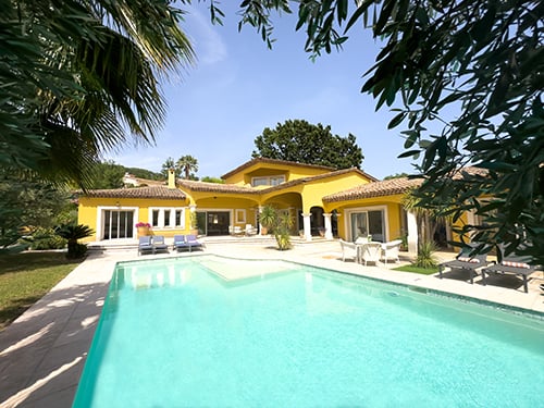 Holiday villa in Provence with private pool