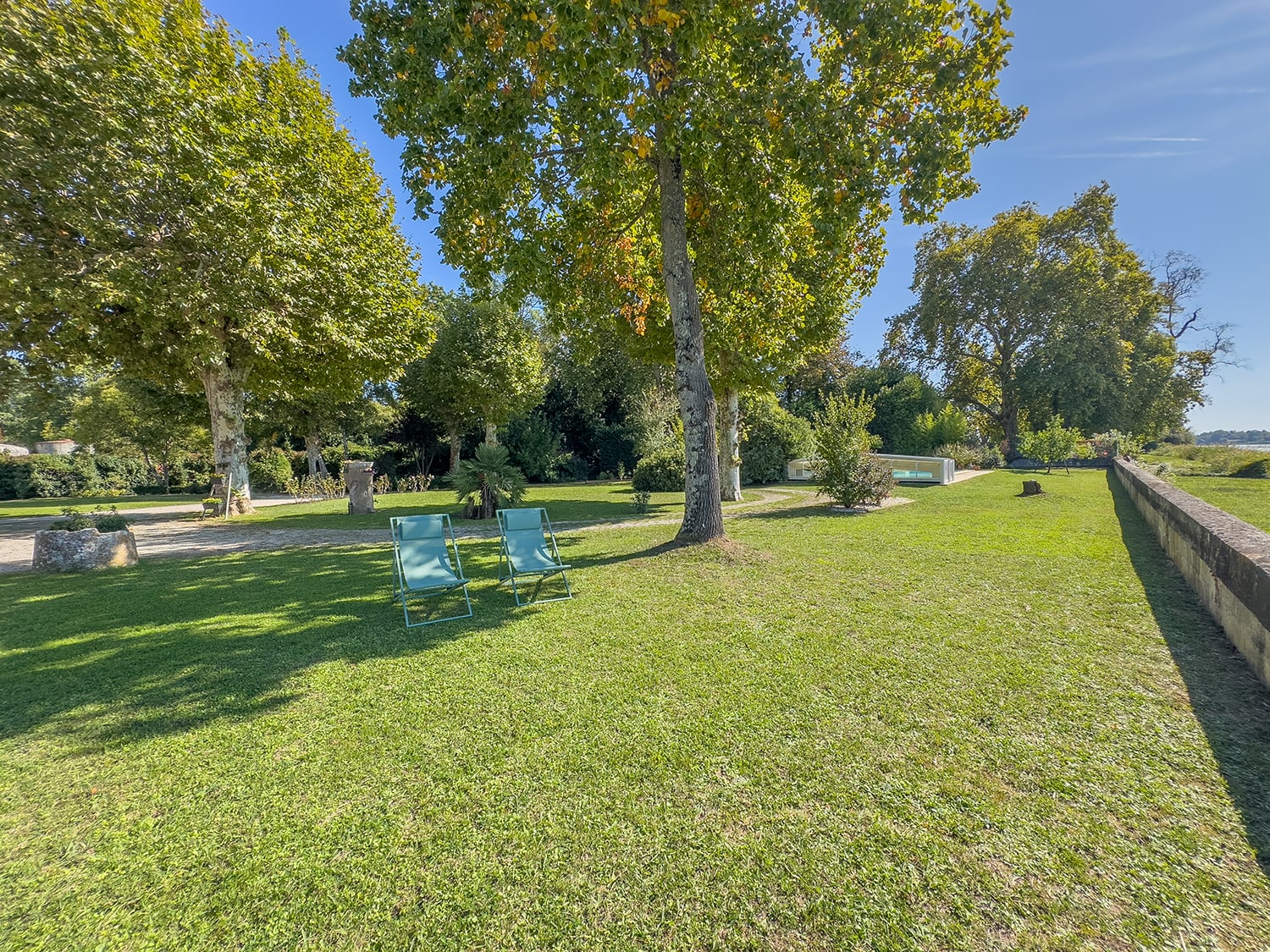 Garden | Holiday home in Nouvelle-Aquitaine