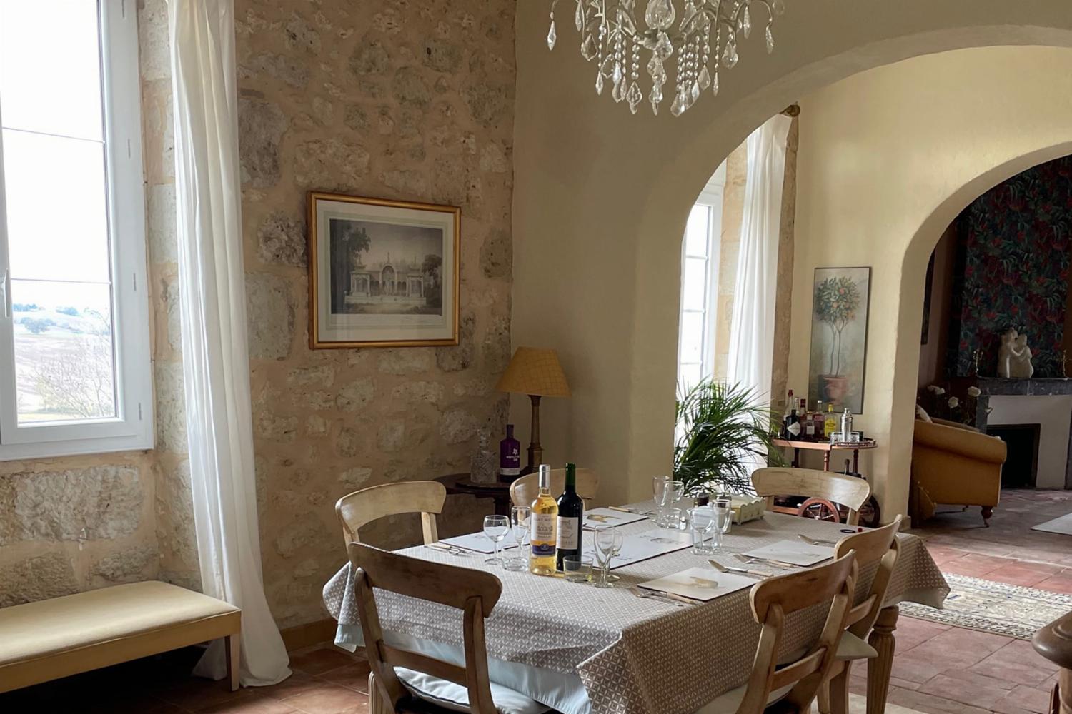 Dining room | Holiday home in the Gers