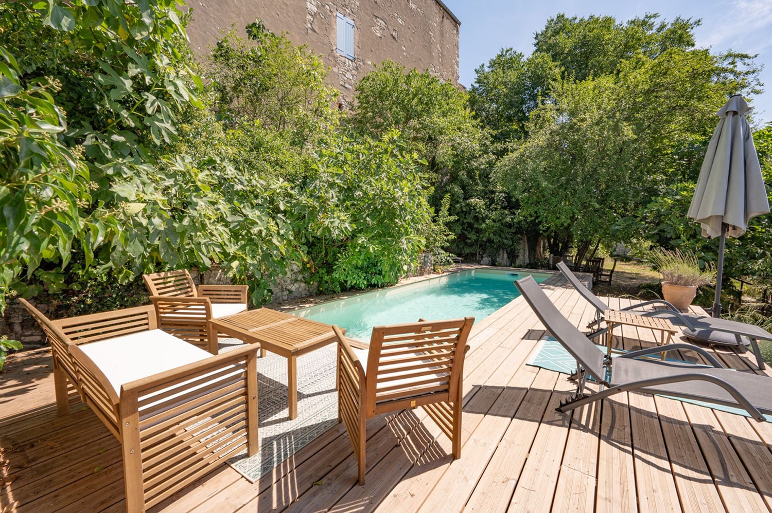 Private pool