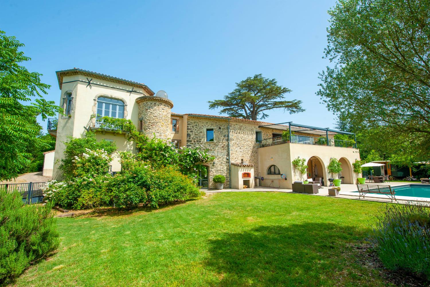 Holiday accommodation in the South of France