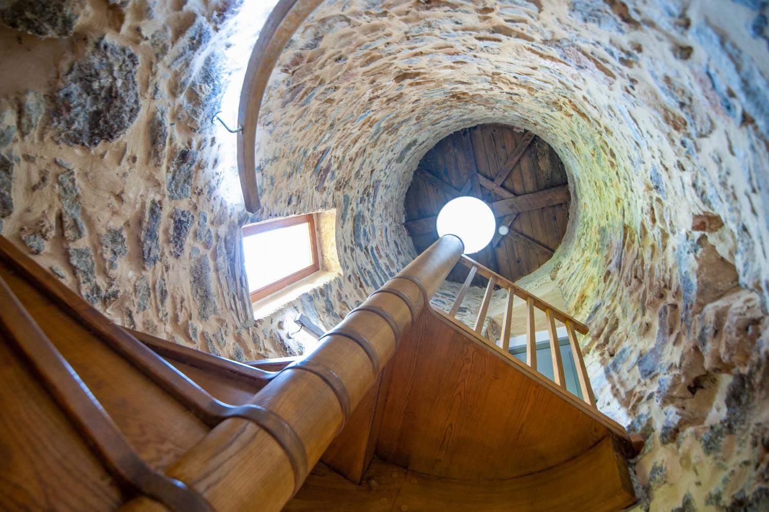 Staircase | Holiday accommodation in the South of France