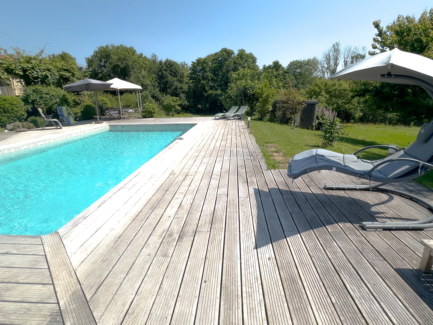 Shared pool in Pays de la Loire