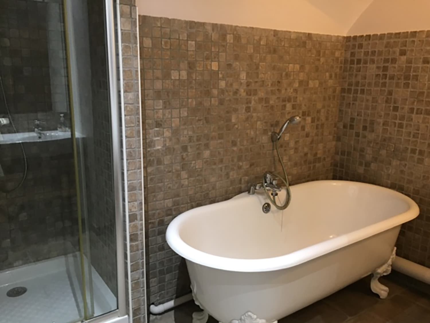 Bathroom | Holiday accommodation in South of France