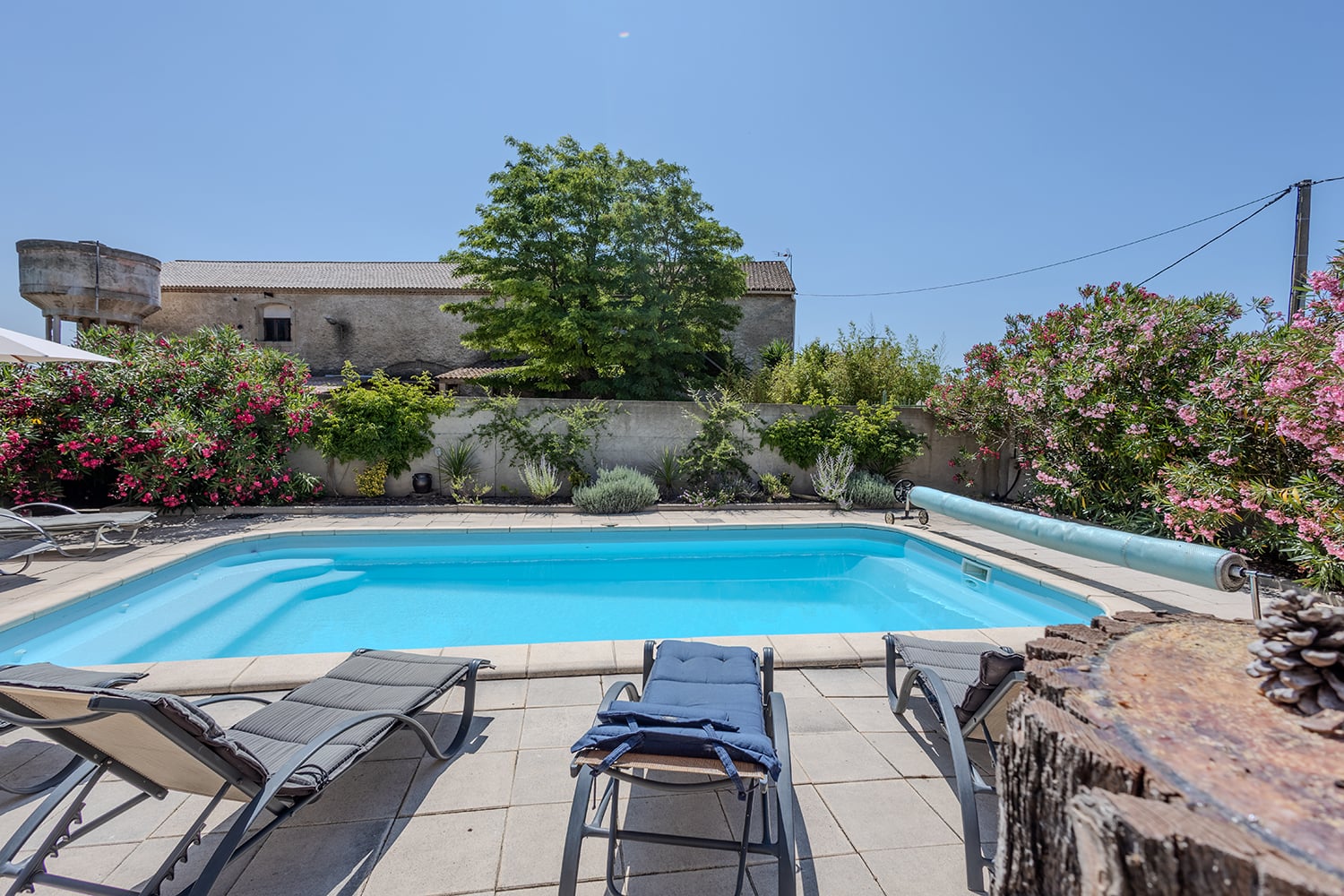 Private pool