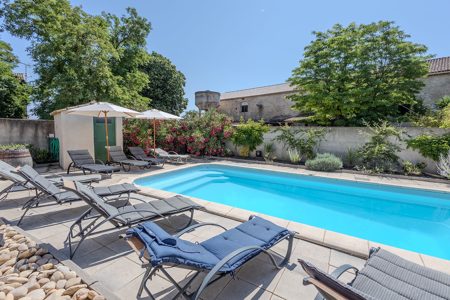 Private pool