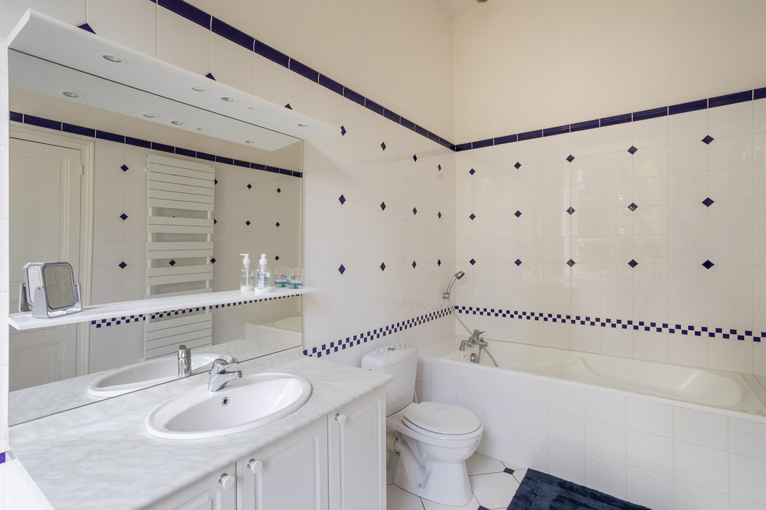 Bathroom Bathroom