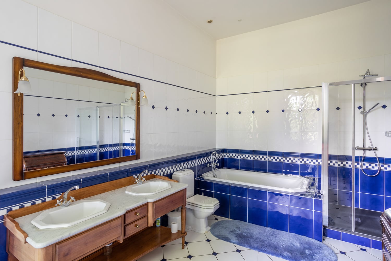Bathroom Bathroom