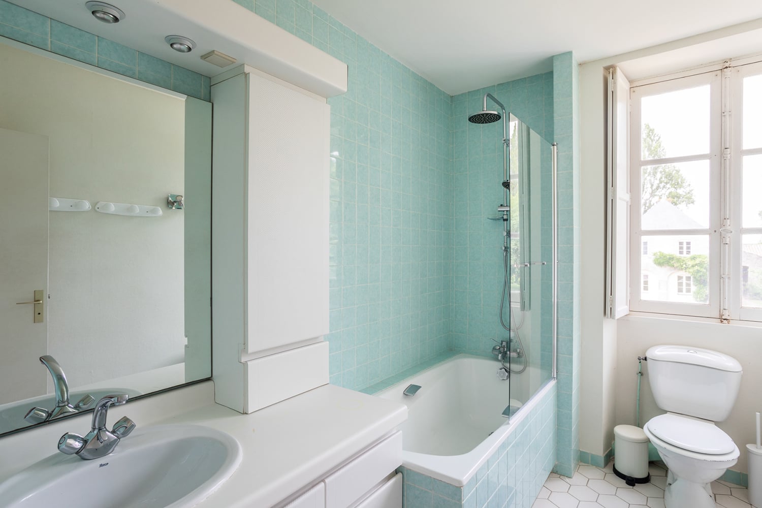 Bathroom Bathroom