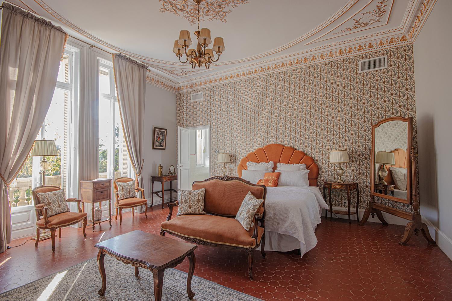 Bedroom | Holiday château in south of France