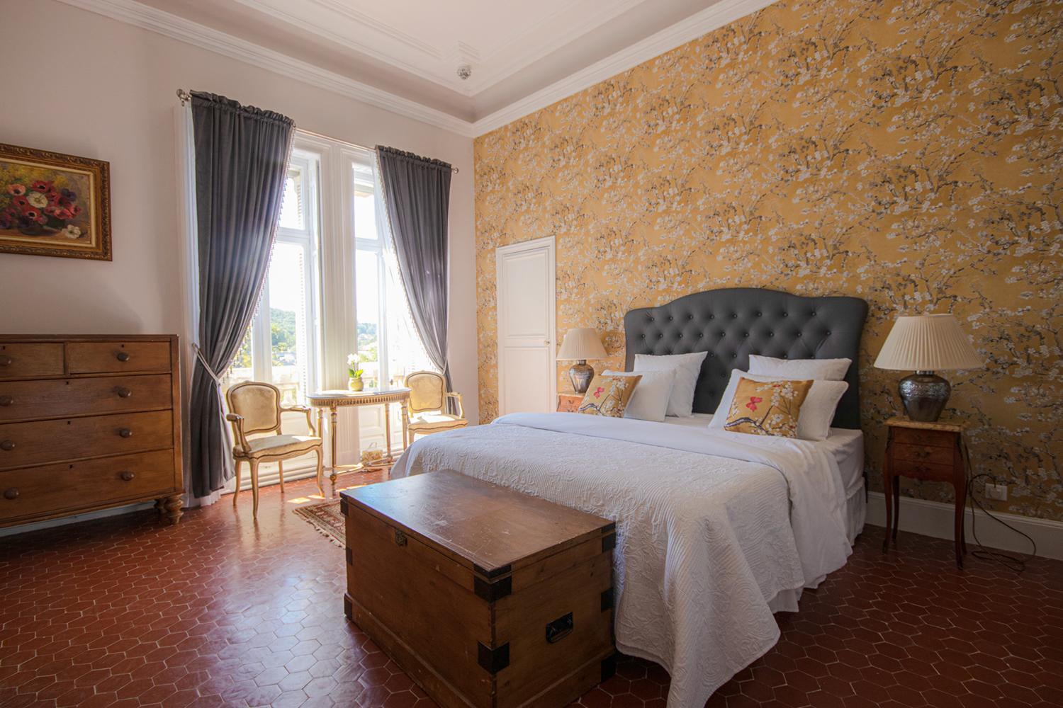 Bedroom | Holiday château in south of France
