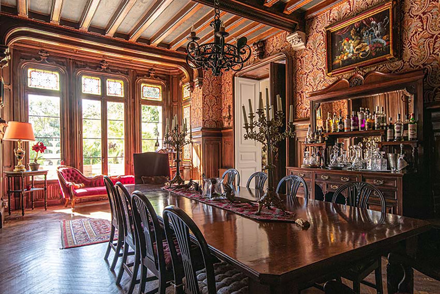 Dining room | Holiday château in south of France