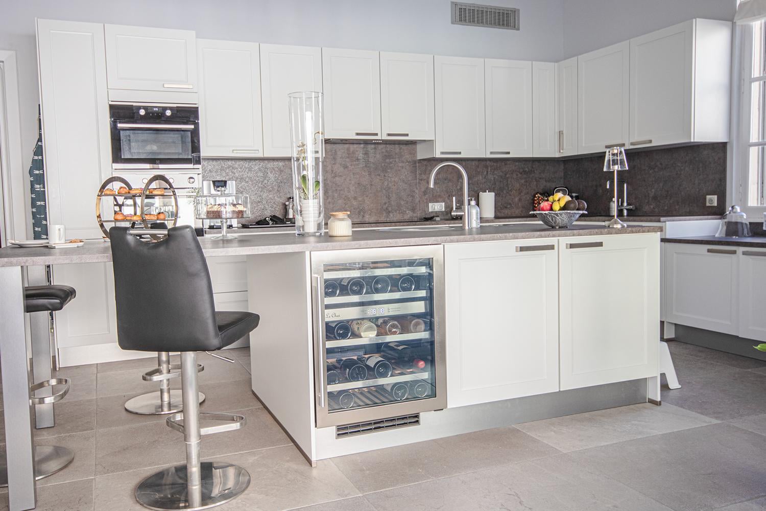 Kitchen | Holiday château in south of France