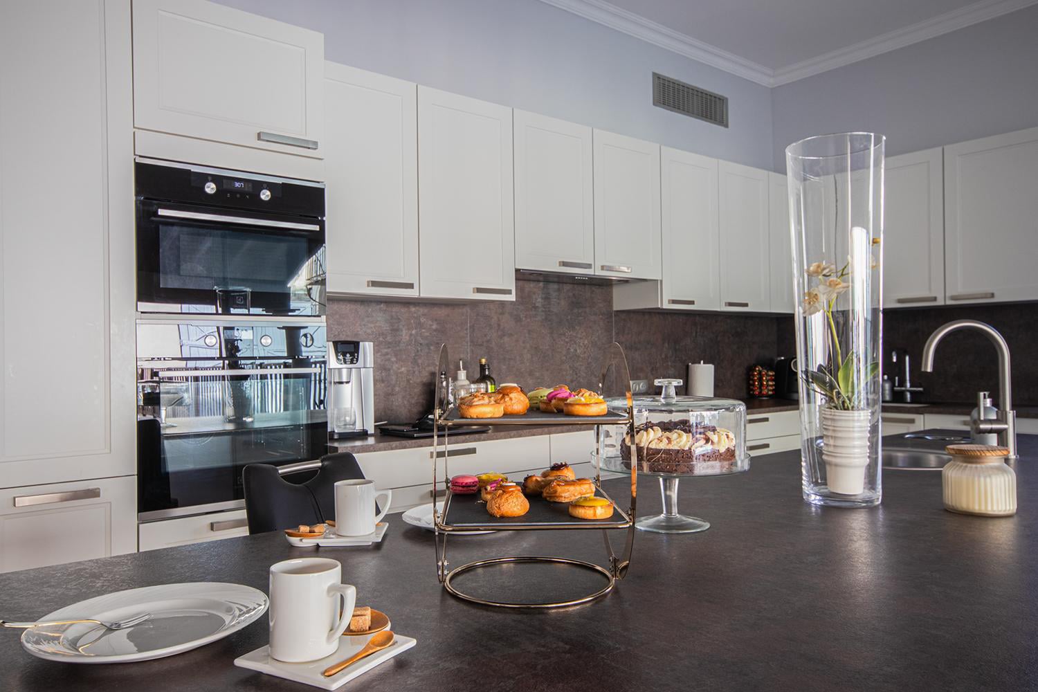 Kitchen | Holiday château in south of France