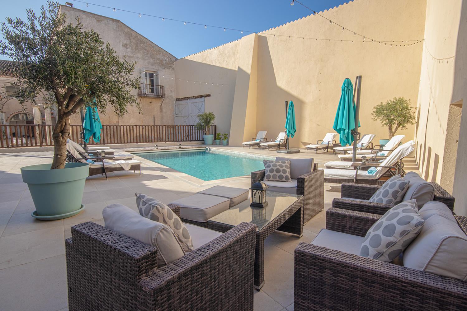 Private pool | Holiday château in south of France