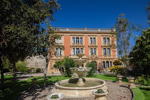 Holiday château in south of France