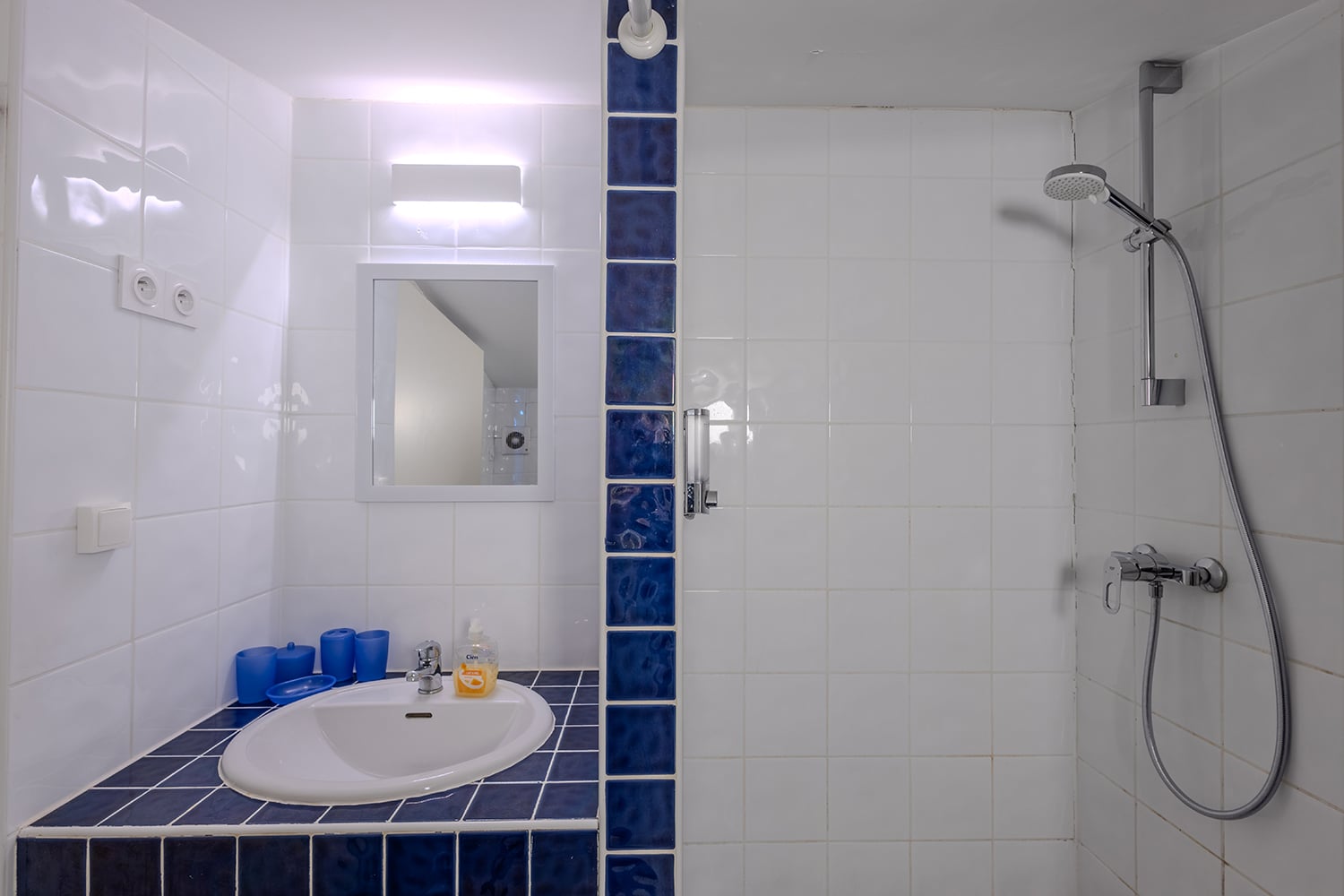 Bathroom | Holiday home in south of France