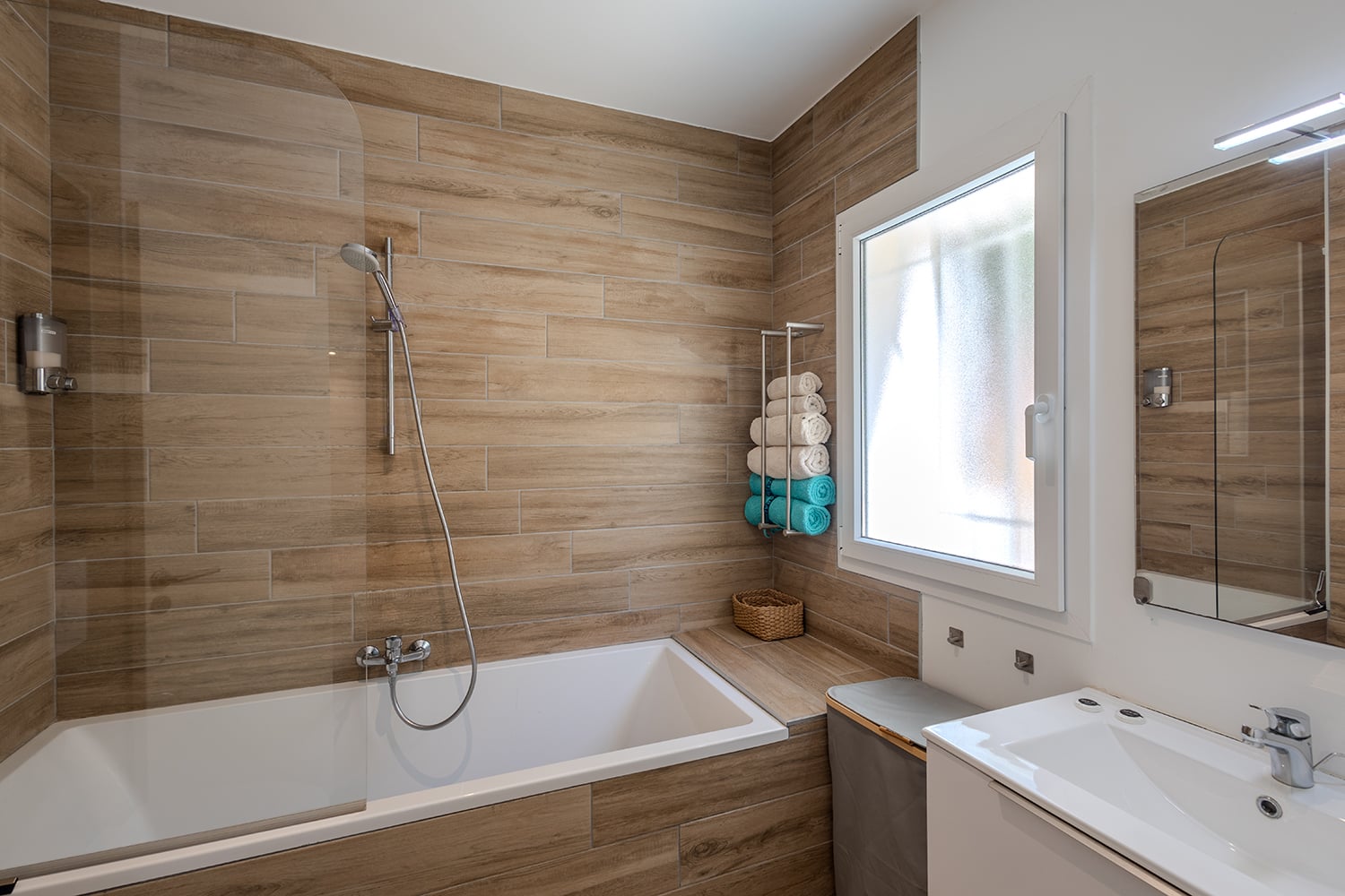 Bathroom | Holiday home in south of France