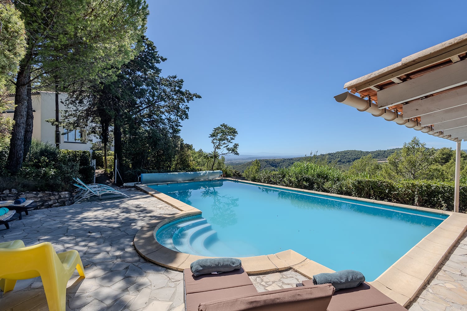 Private pool