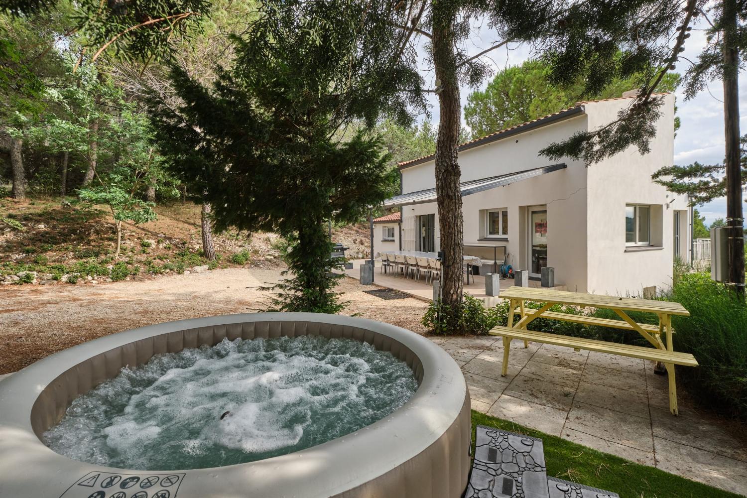 Terrace and jacuzzi