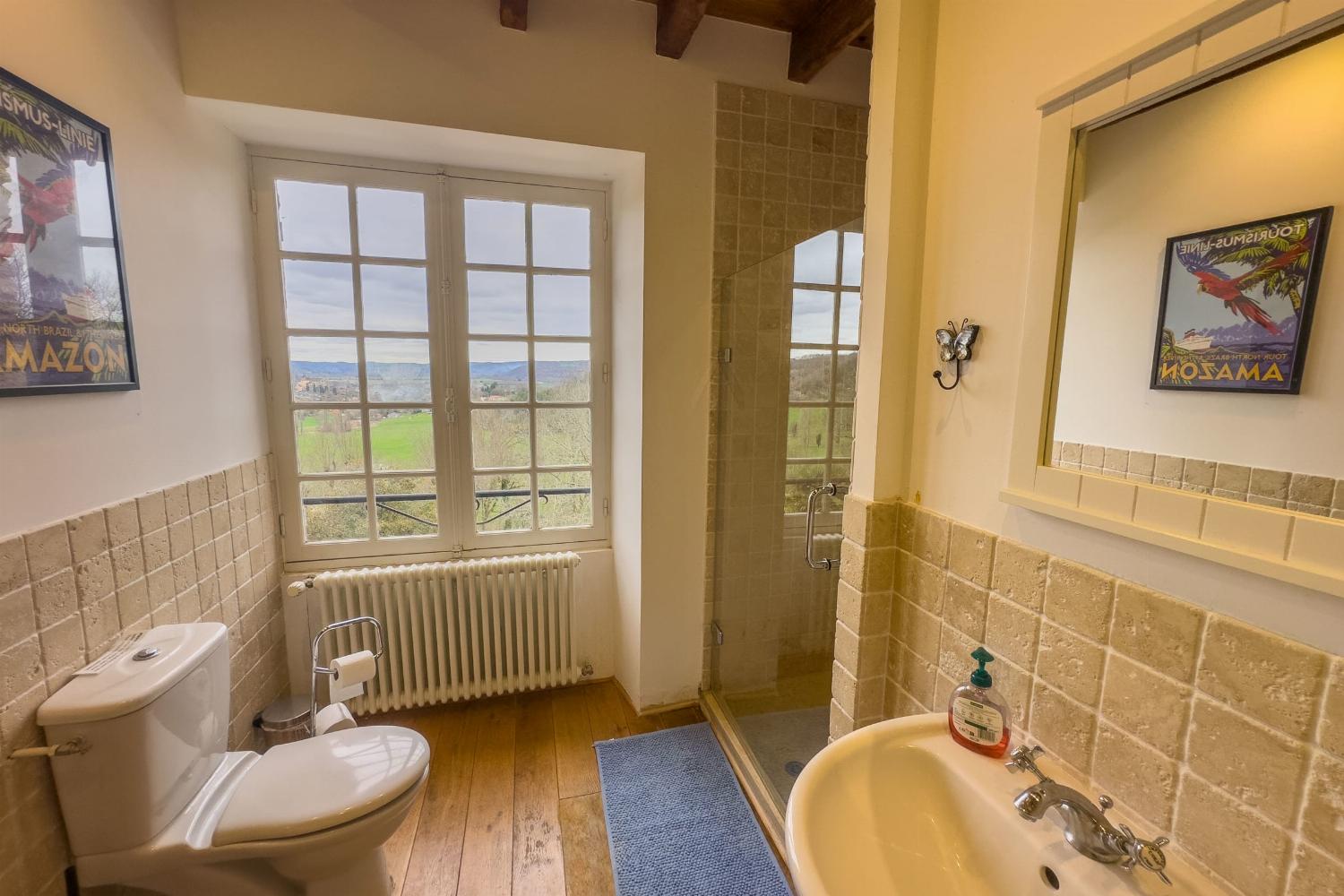 Bathroom | Holiday home in Dordogne