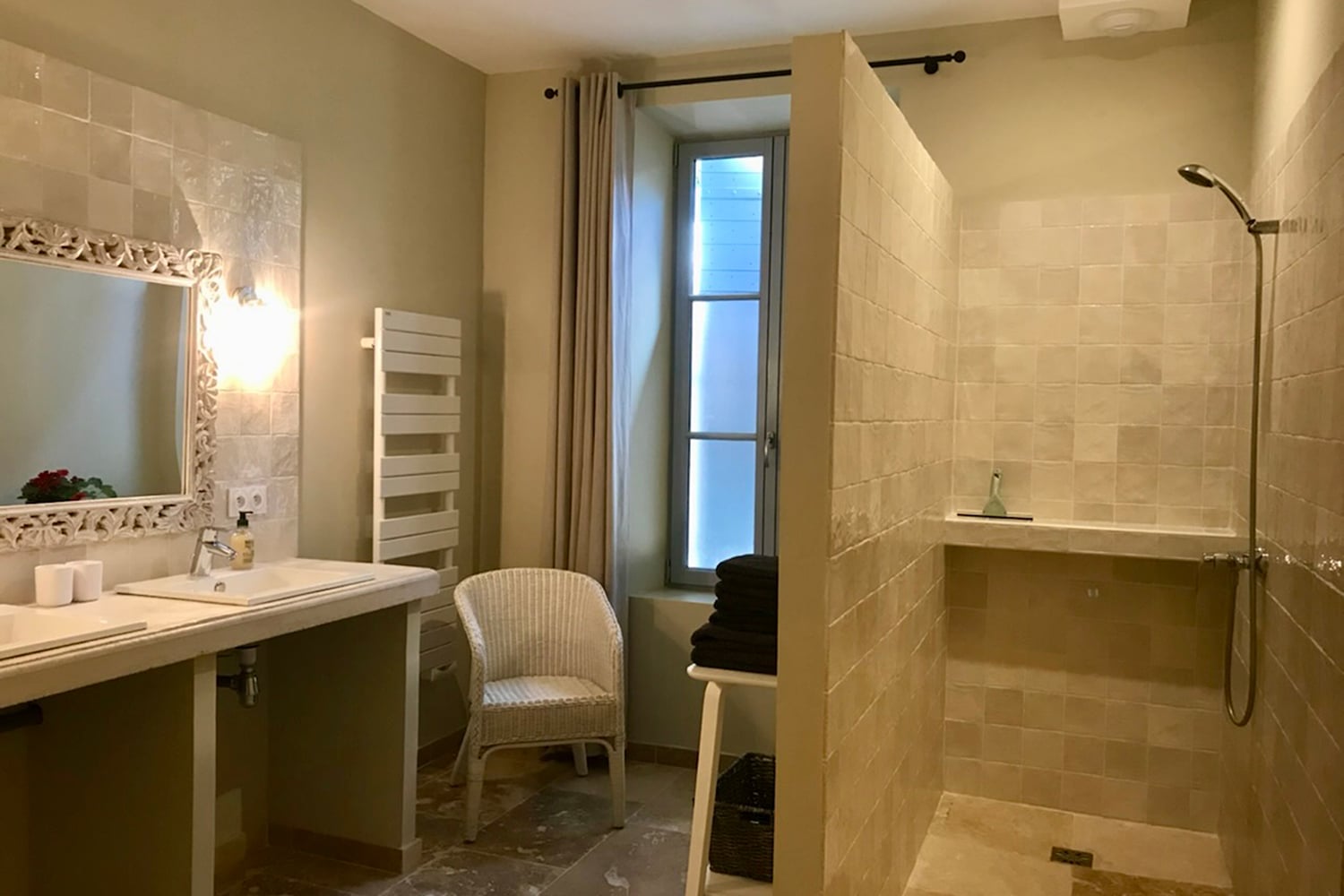 Bathroom | Holiday cottage in South of France Bathroom | Holiday cottage in South of France