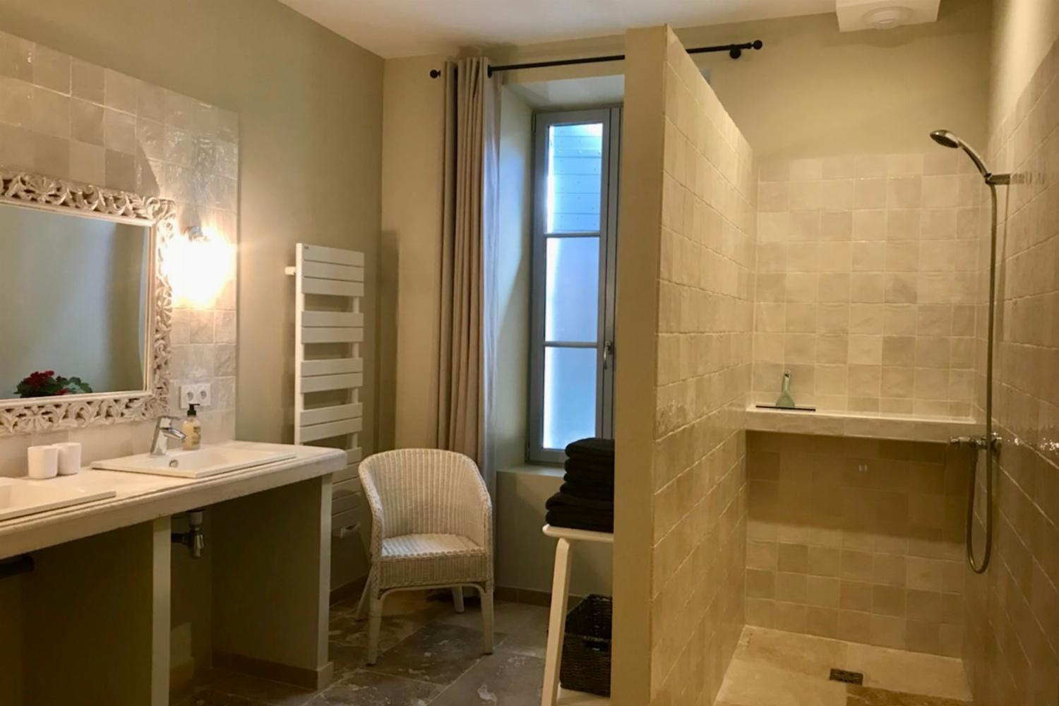 Bathroom | South of France holiday home
