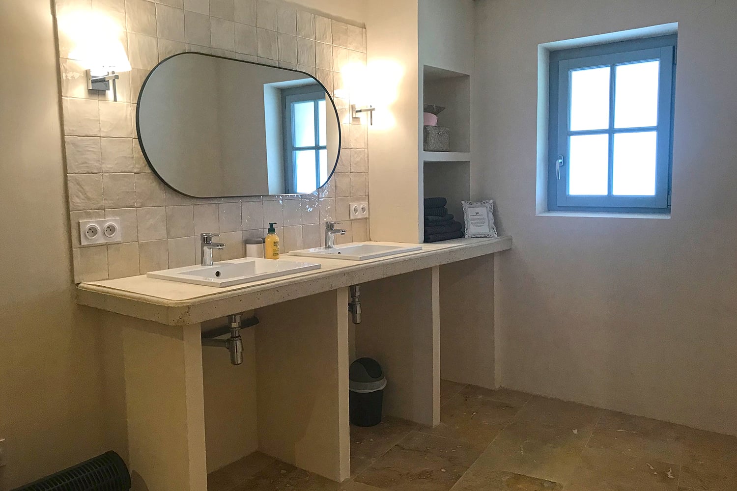Bathroom | Holiday cottage in South of France