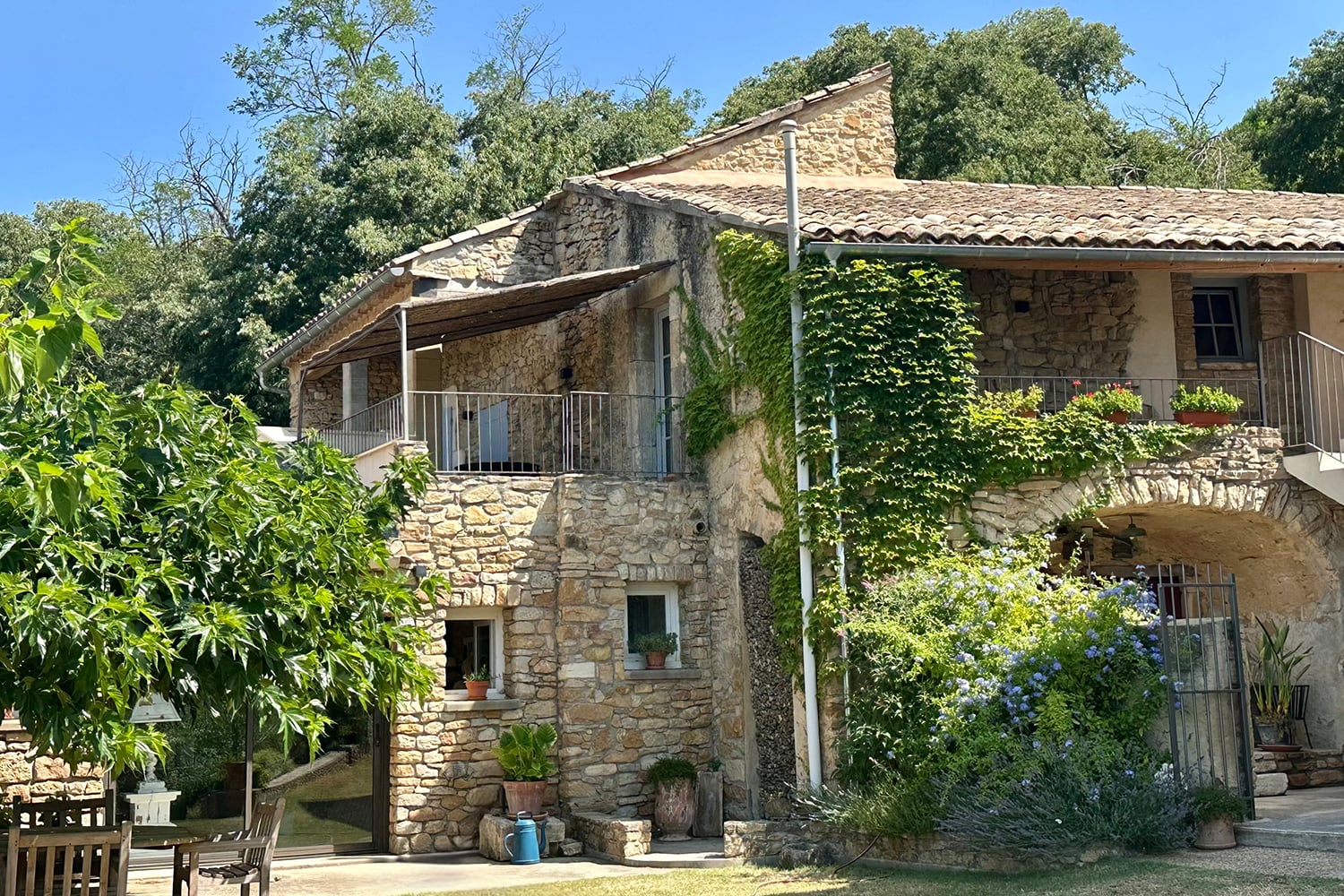 Holiday cottage in South of France