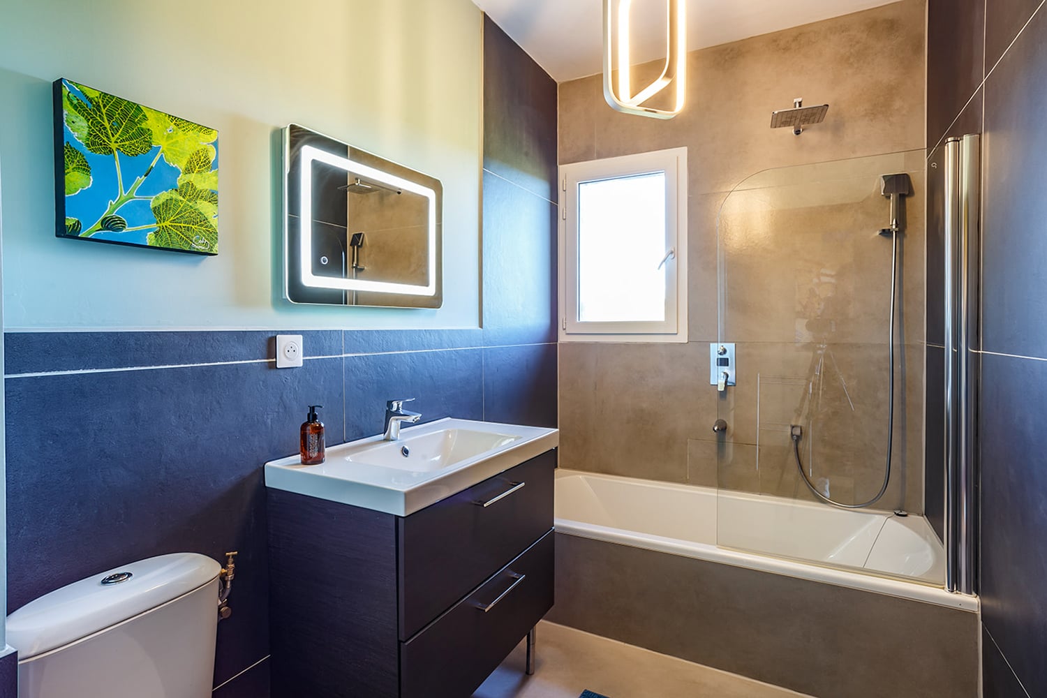 Bathroom | Holiday villa in Aragon