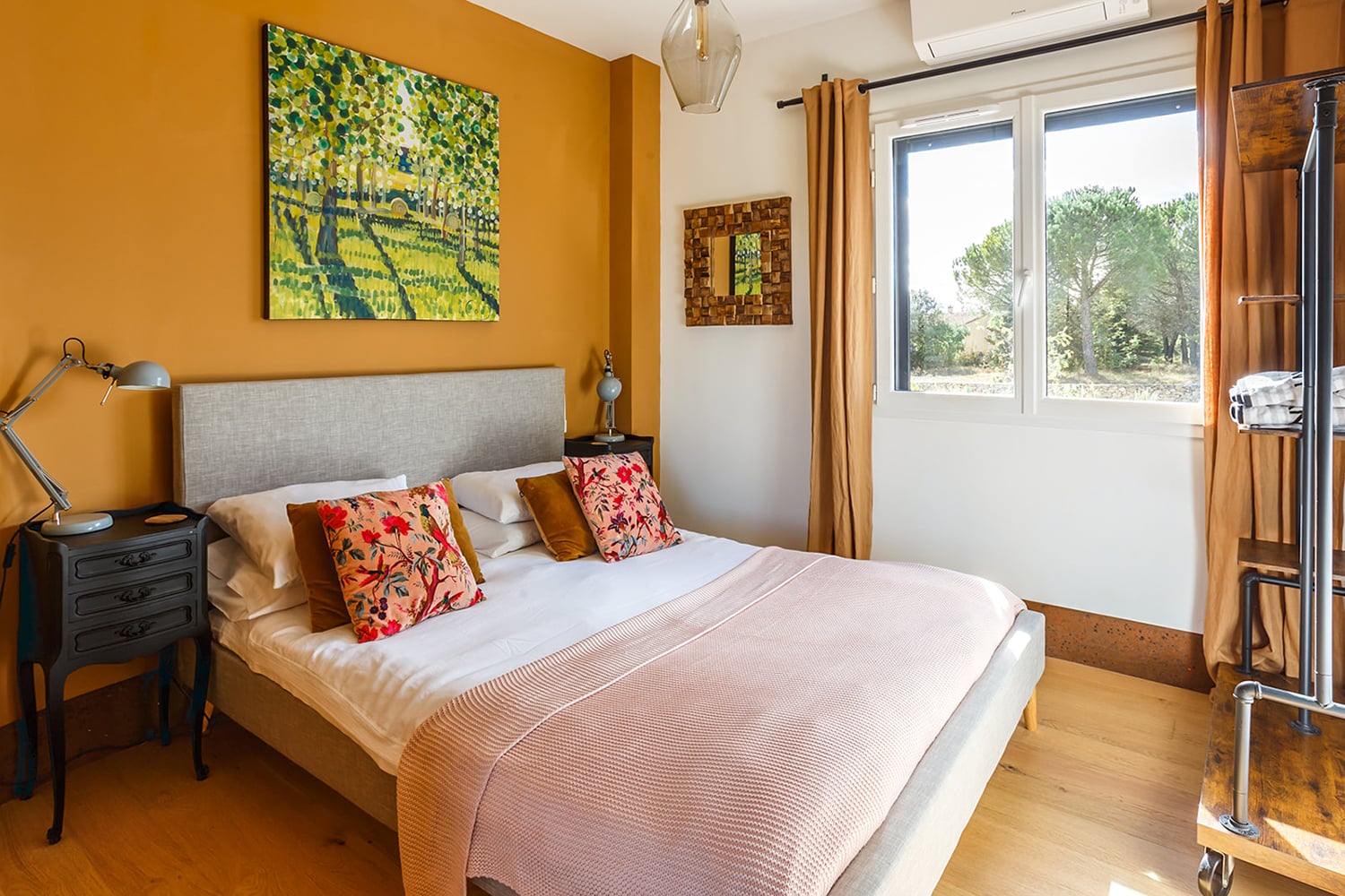 Bedroom | Holiday villa in Aragon