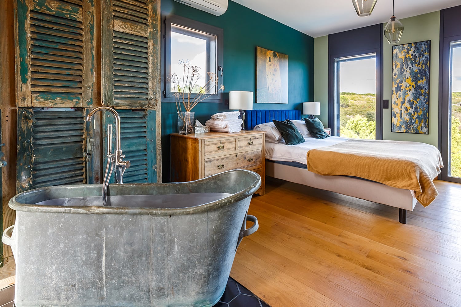 Bedroom | Holiday villa in Aragon