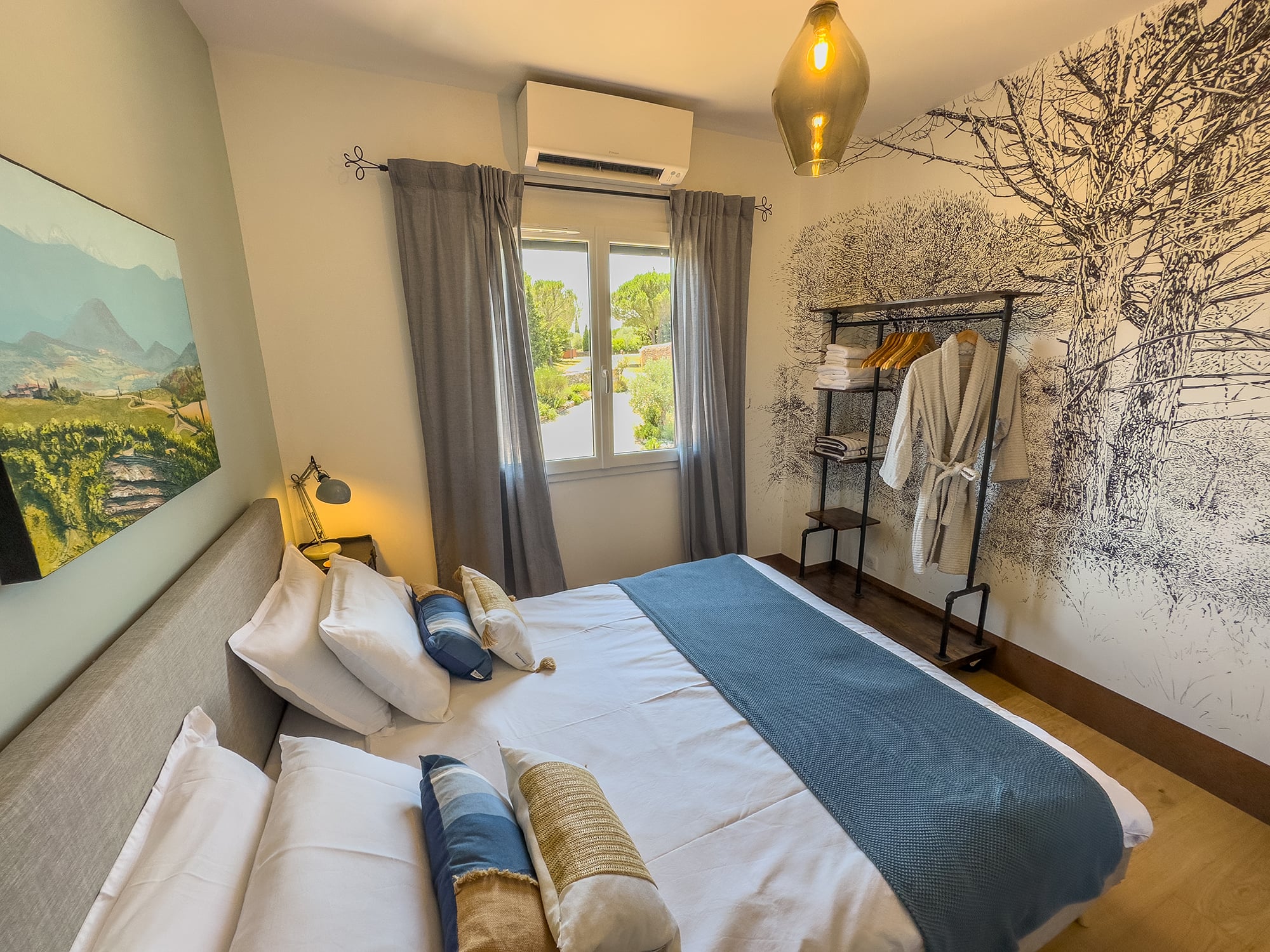 Bedroom | Vacation home in the South of France