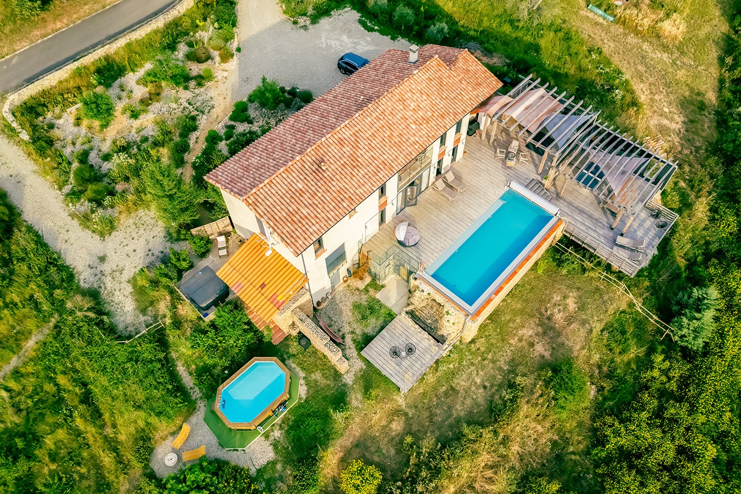 Holiday villa in Aragon with private heated infinity pool