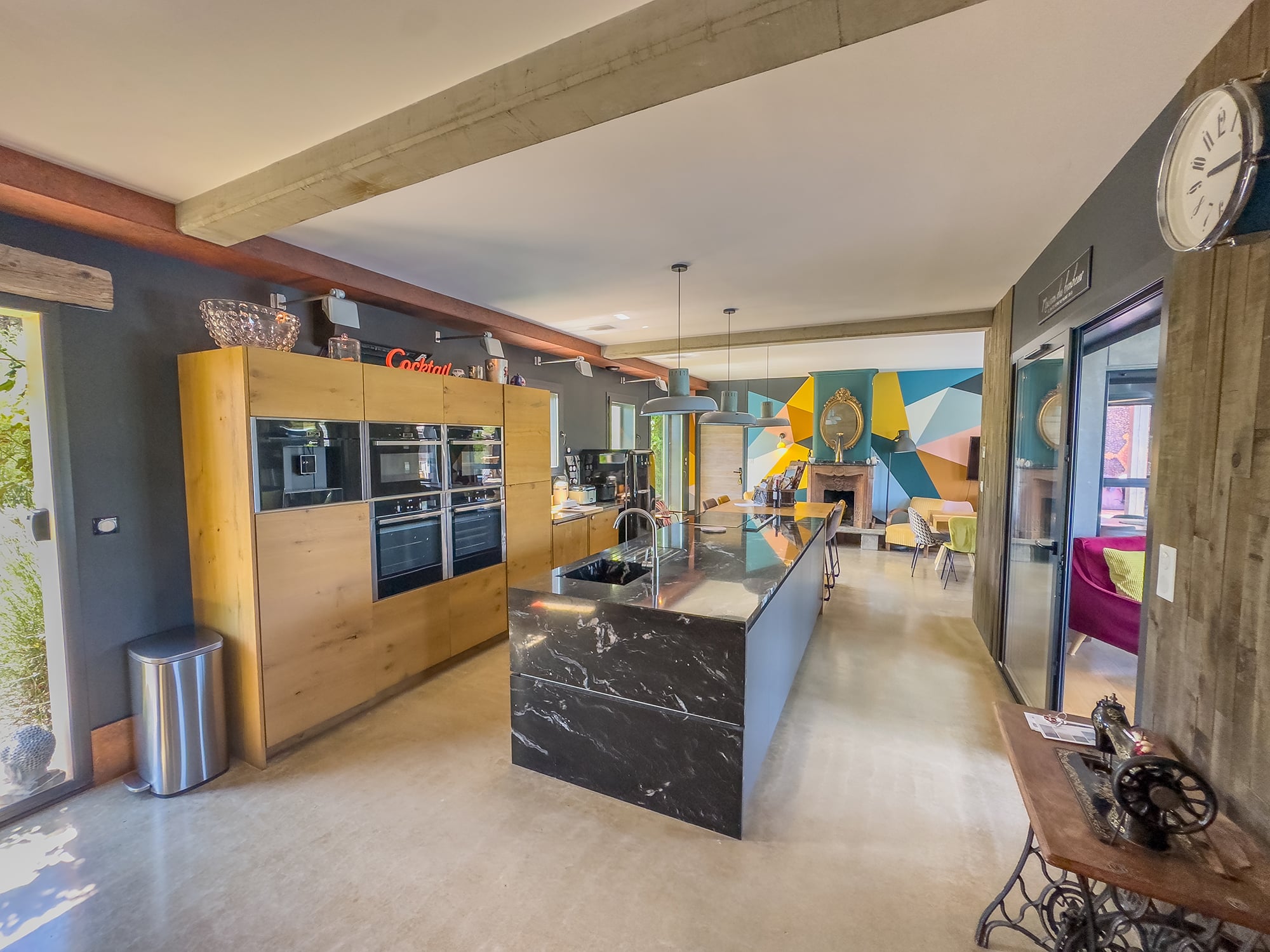 Kitchen room | Vacation home in the South of France