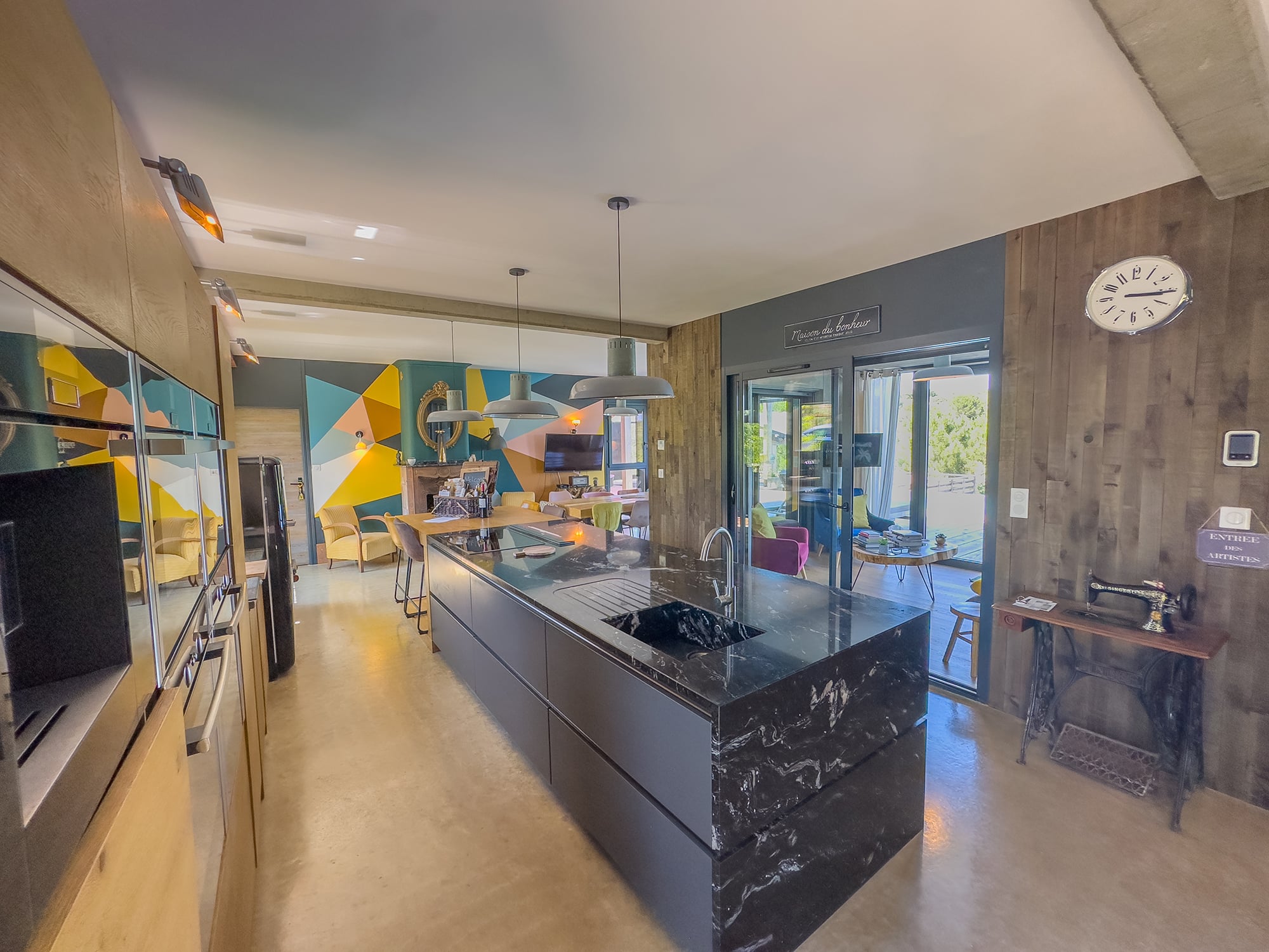 Kitchen | Vacation home in the South of France
