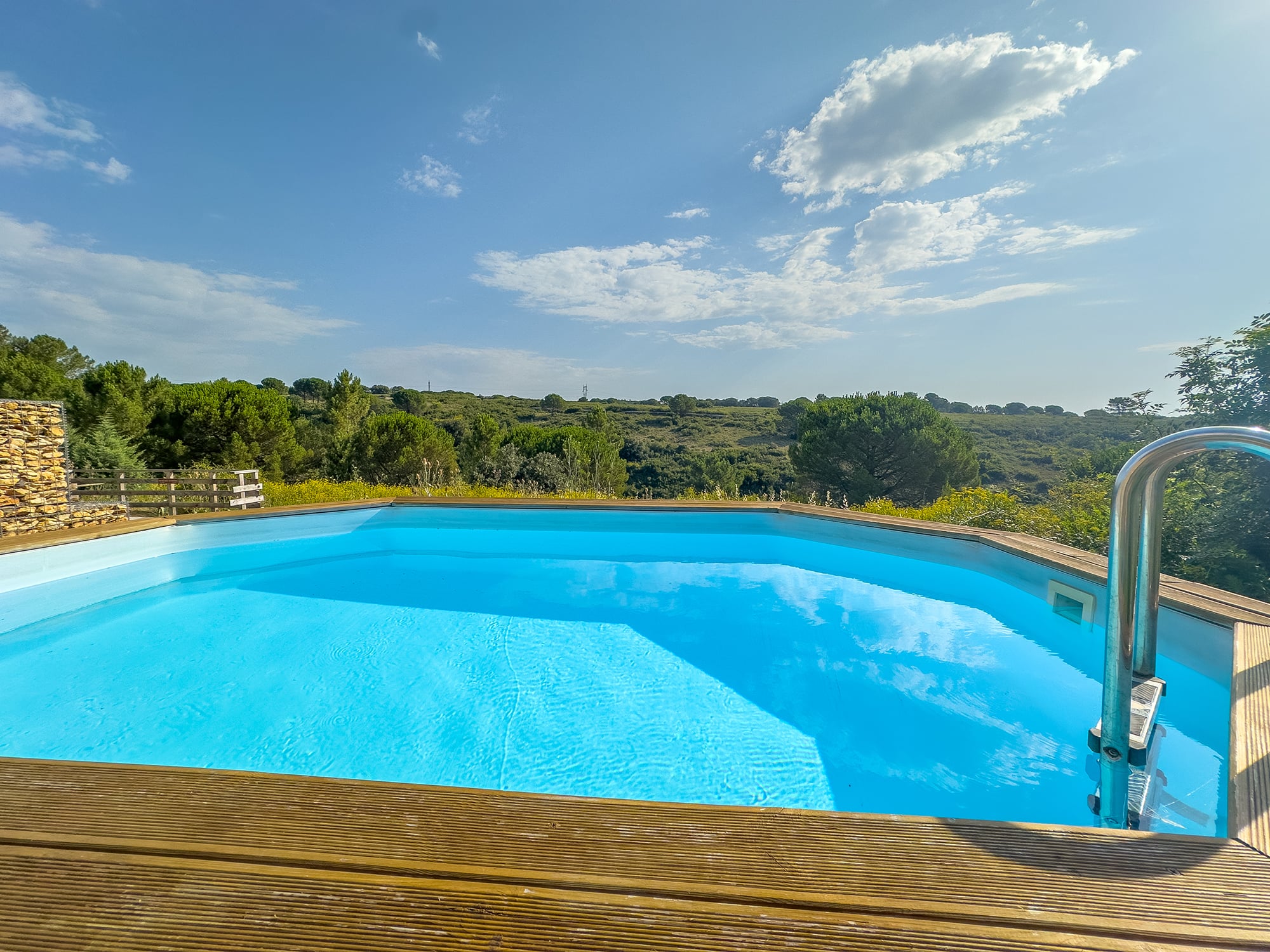 Plunge pool