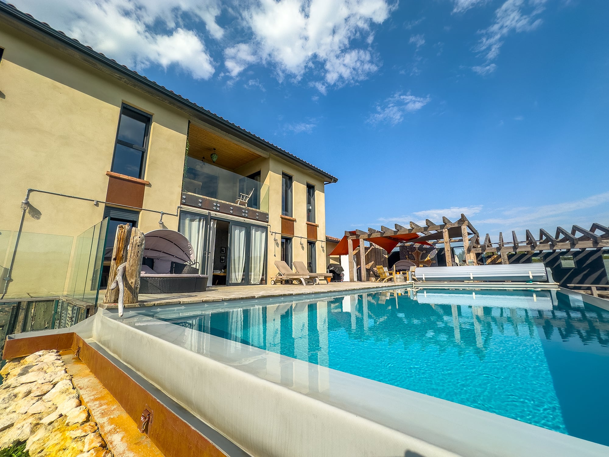 Private heated infinity pool
