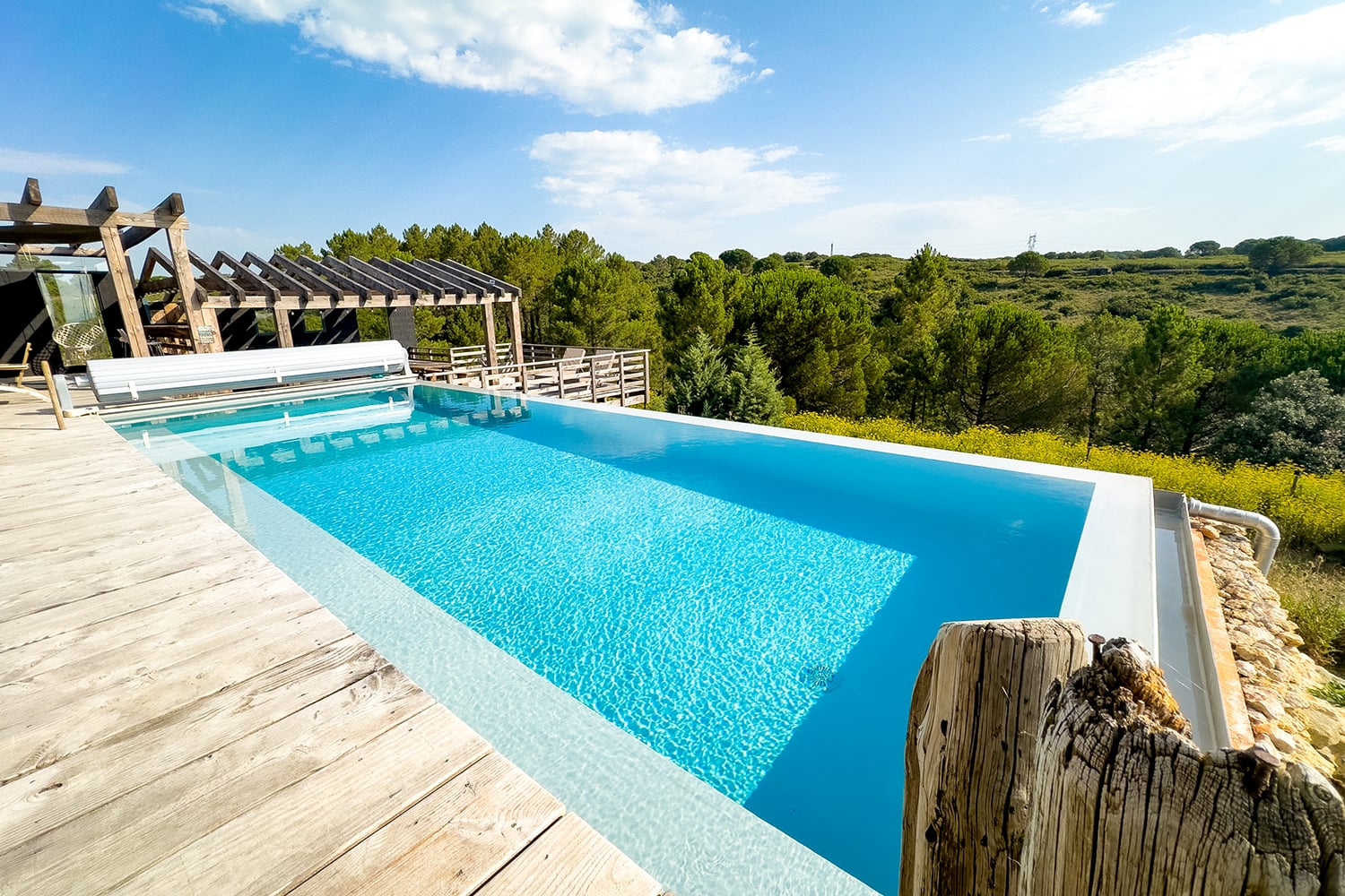 Private heated infinity pool