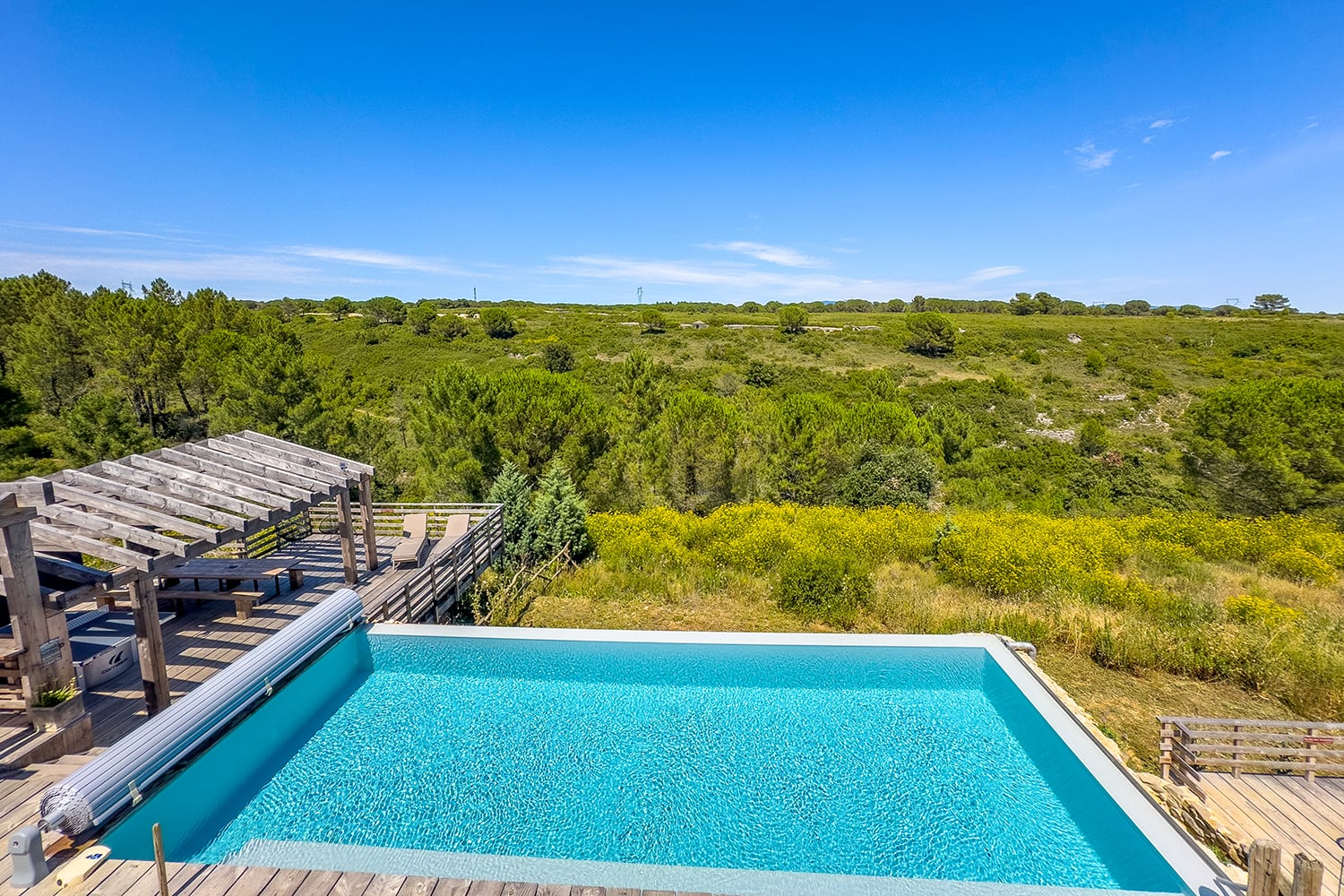 Private heated infinity pool