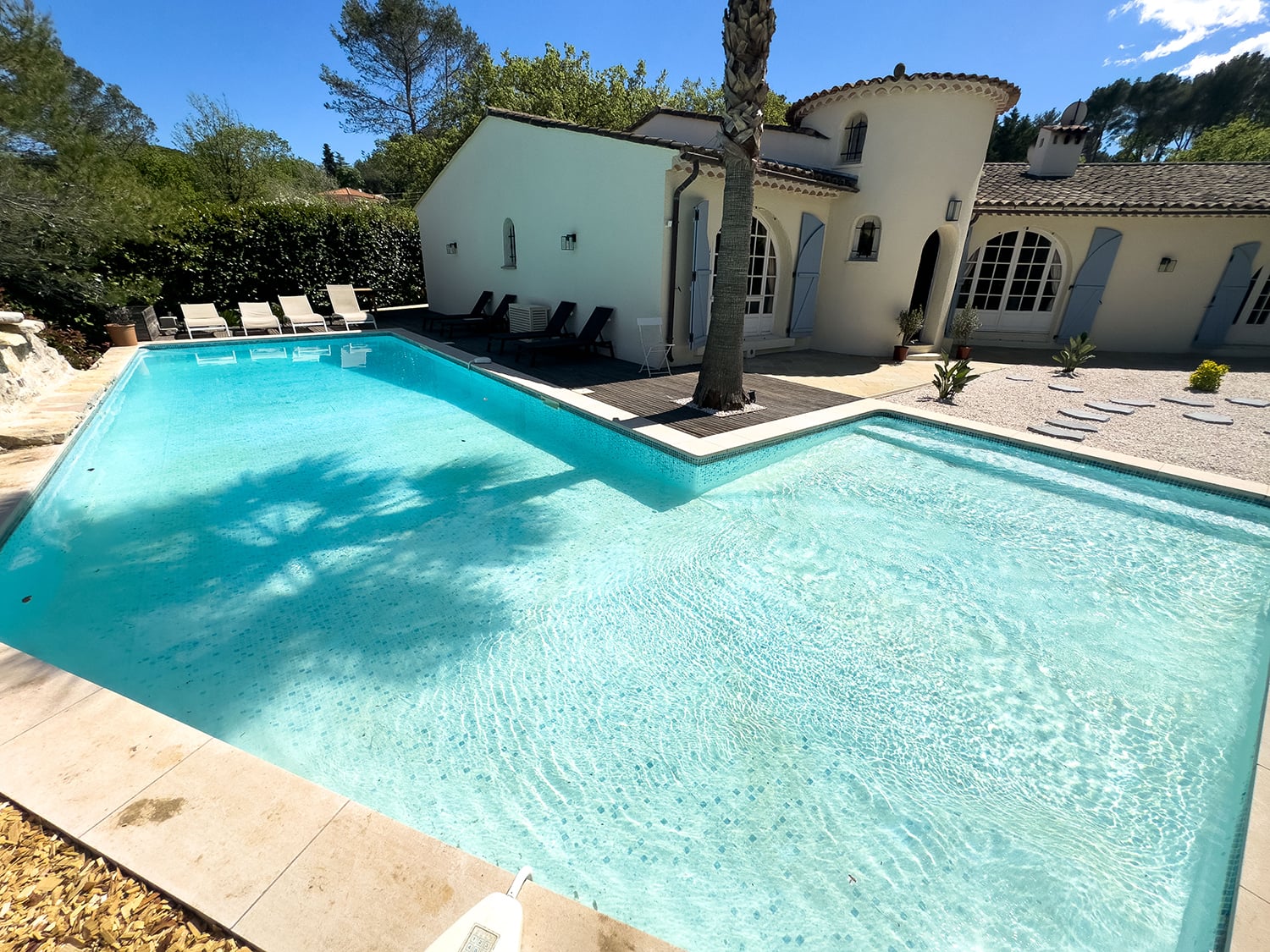 Holiday villa in Provence with private pool