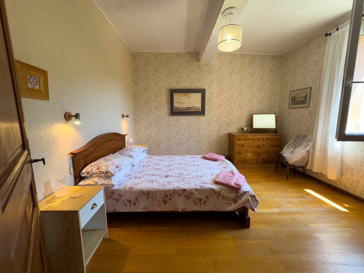 Bedroom | Holiday home in the South of France