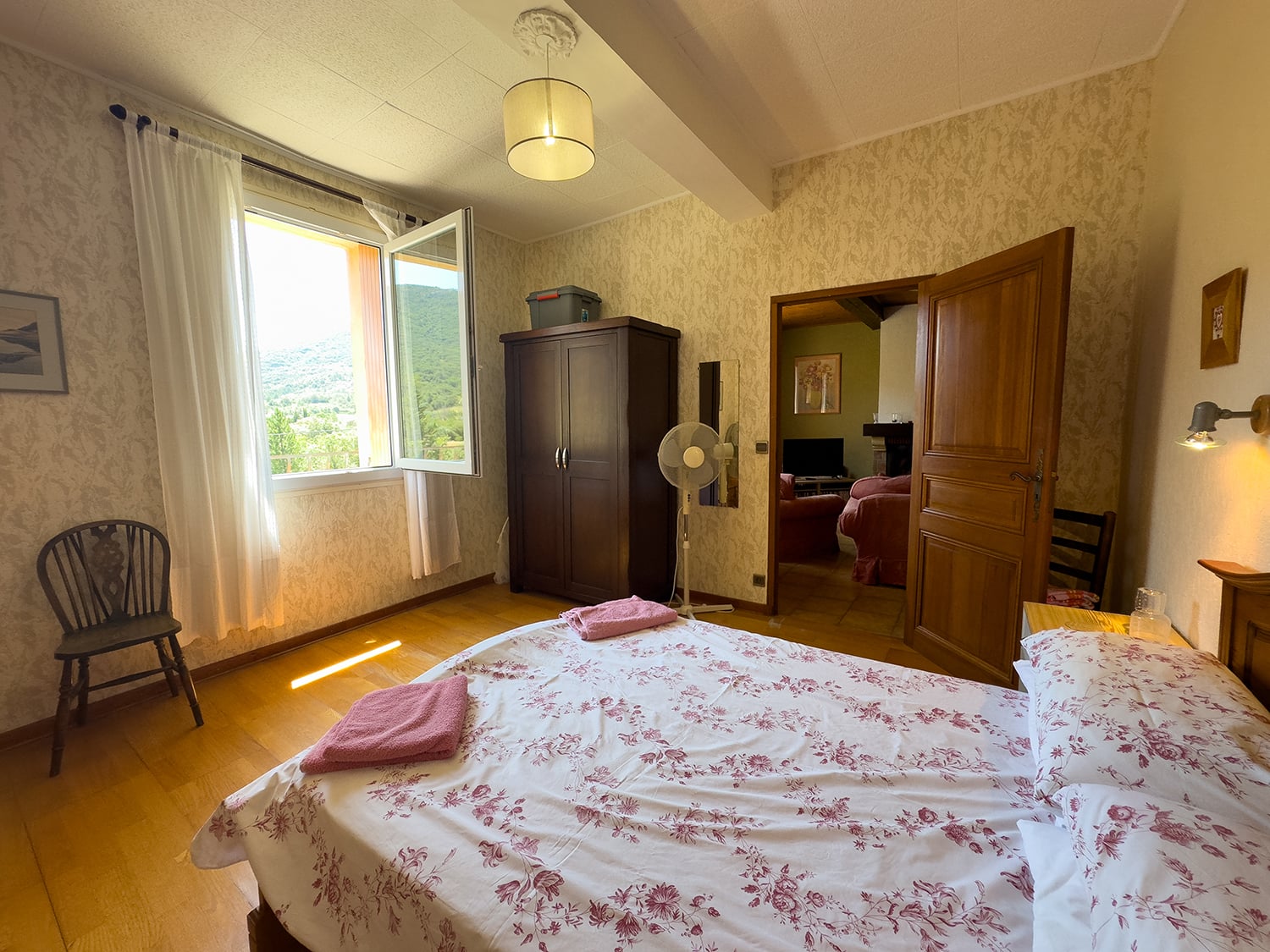 Bedroom | Holiday home in the South of France