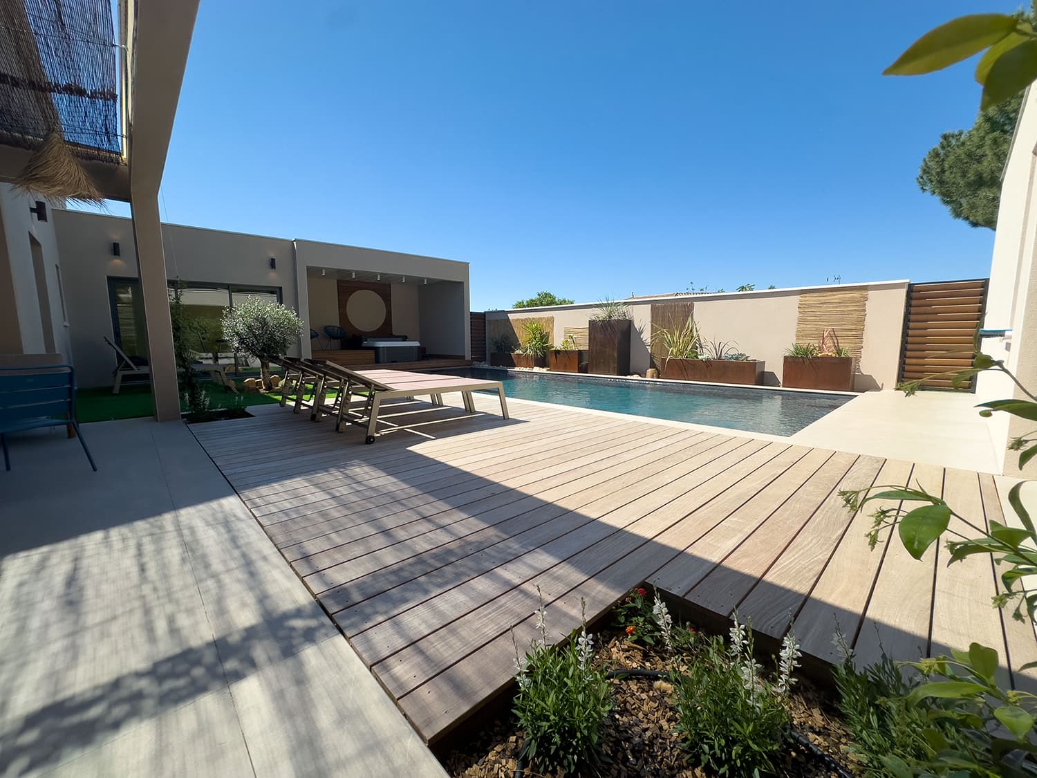 Pool terrace