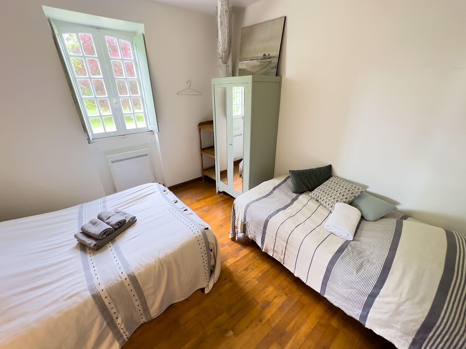 Bedroom | Holiday château in Nouvelle-Aquitaine