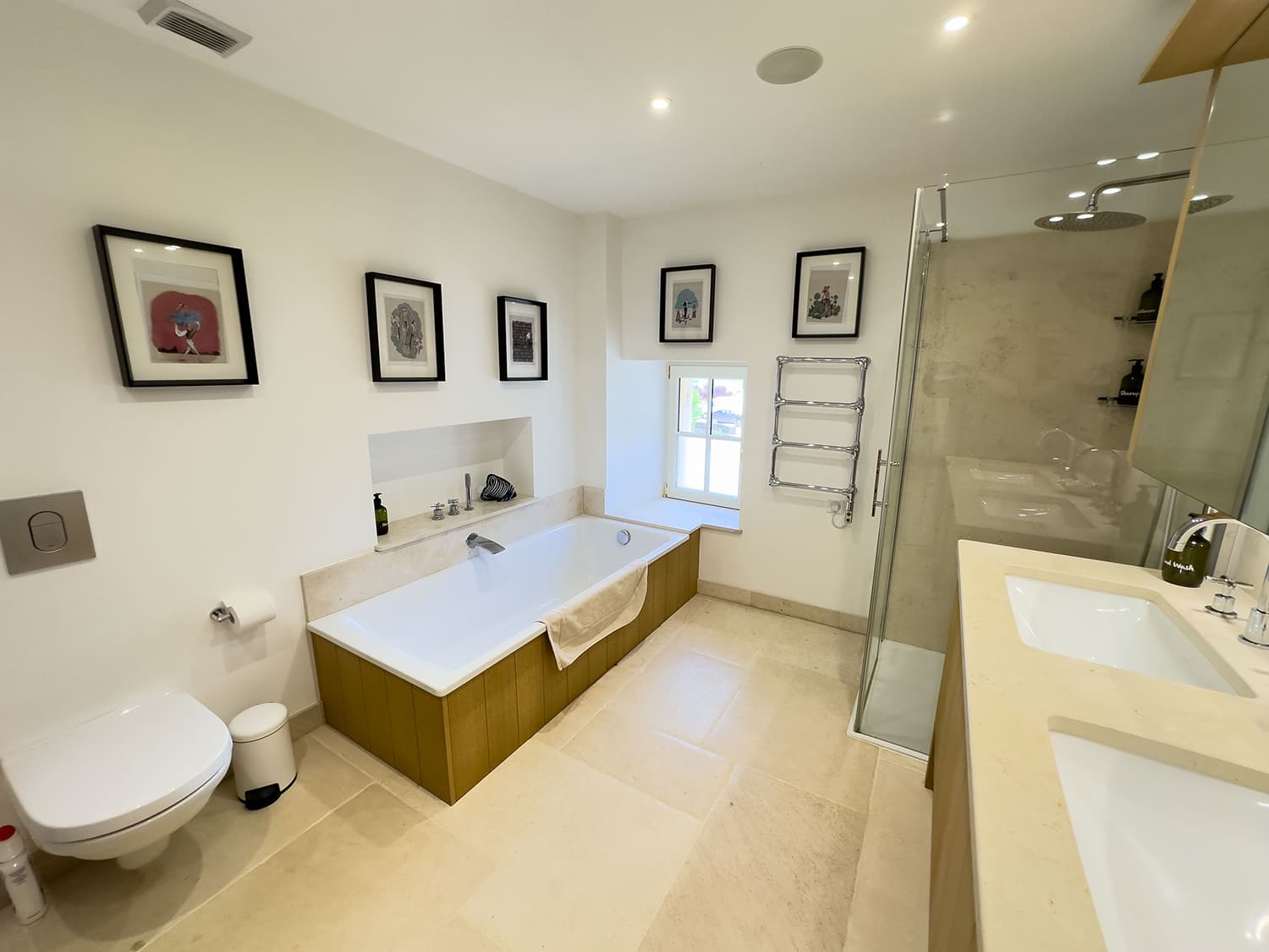Bathroom | Holiday home in Nouvelle-Aquitaine